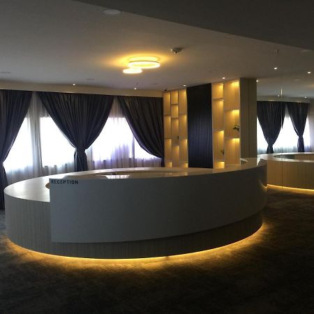 Folkmeldrum Hotel Johor Bahru Exteriör bild
