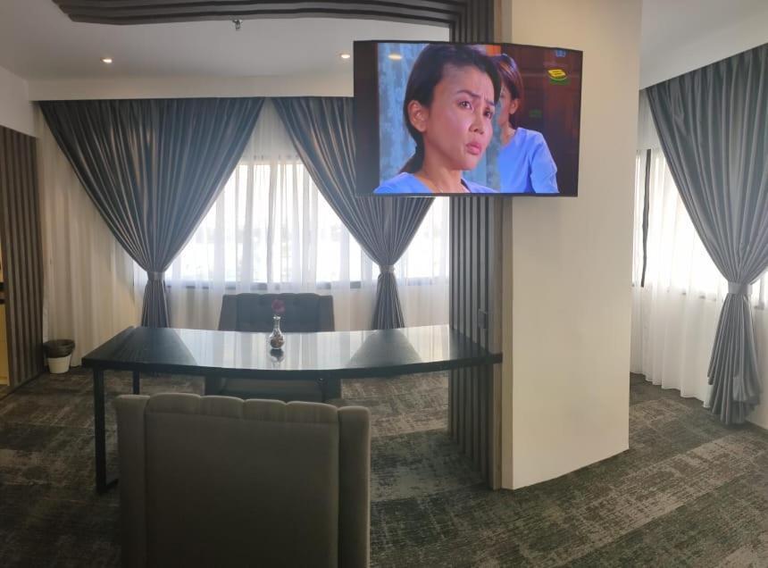 Folkmeldrum Hotel Johor Bahru Exteriör bild
