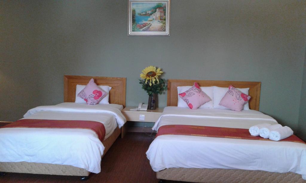Folkmeldrum Hotel Johor Bahru Exteriör bild